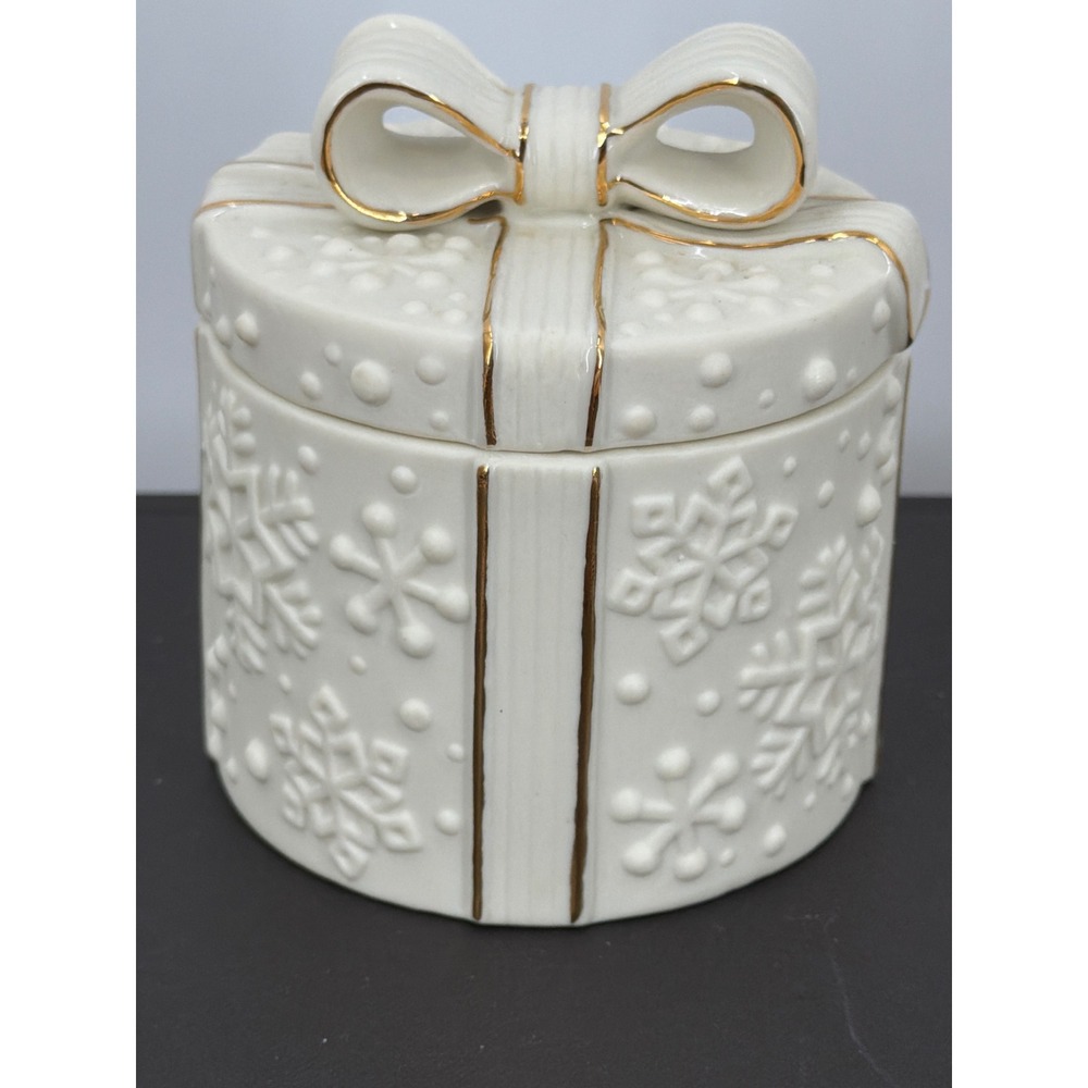 Palm Tree 2001 Ceramic Gift Box Trinket Jar White Gold Snowflake Christmas Decor